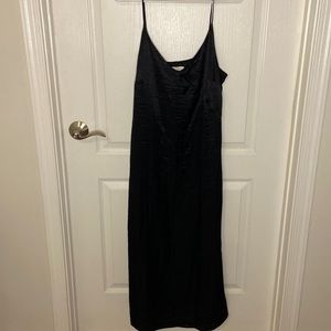 Satin black long dress with adjustable spaghetti straps